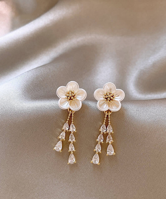 Boucles d'oreilles pendantes élégantes en alliage de cuivre doré et zircon, motif floral en forme de goutte d'eau et de pompon - Amawinc