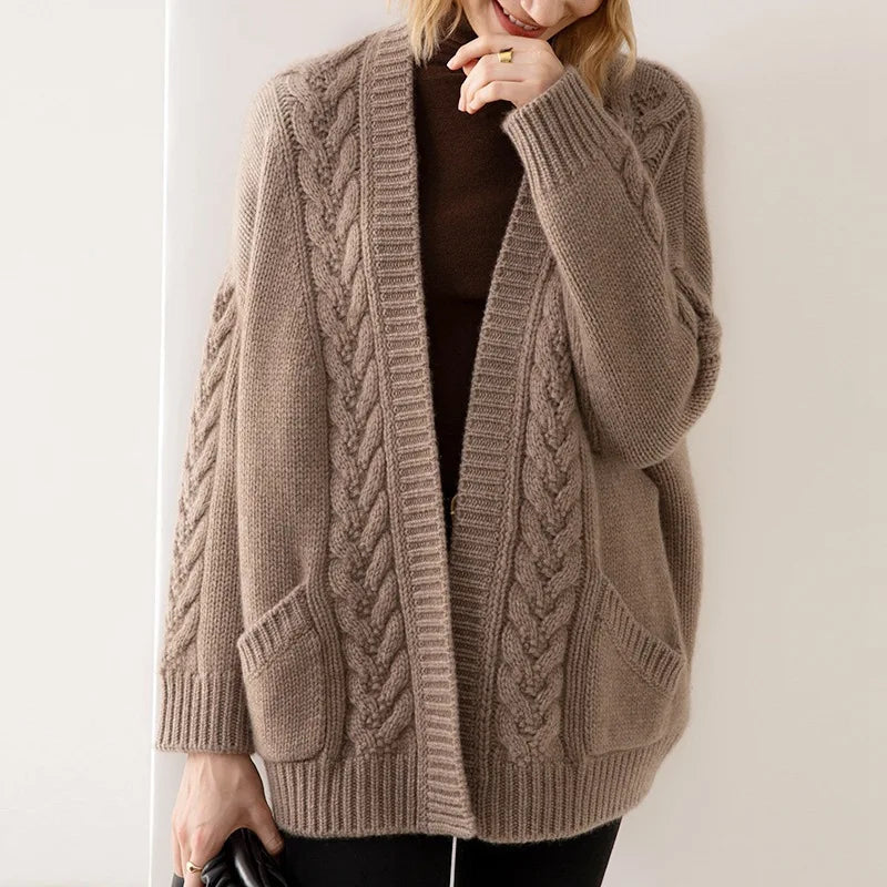 Cardigan Sylvie En Cachemire Mélangé Avec Devant Drapé Ouvert Et Bords Côtelés Doux