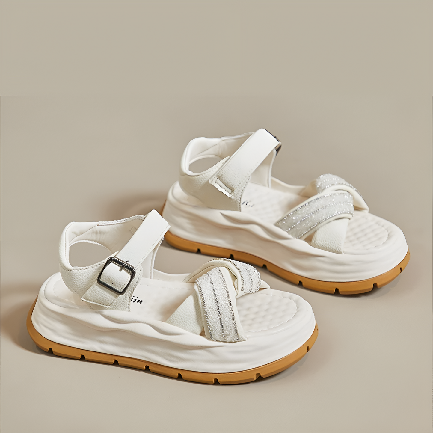 Elegante, komfortable orthopädische Damensandalen für den Sommer