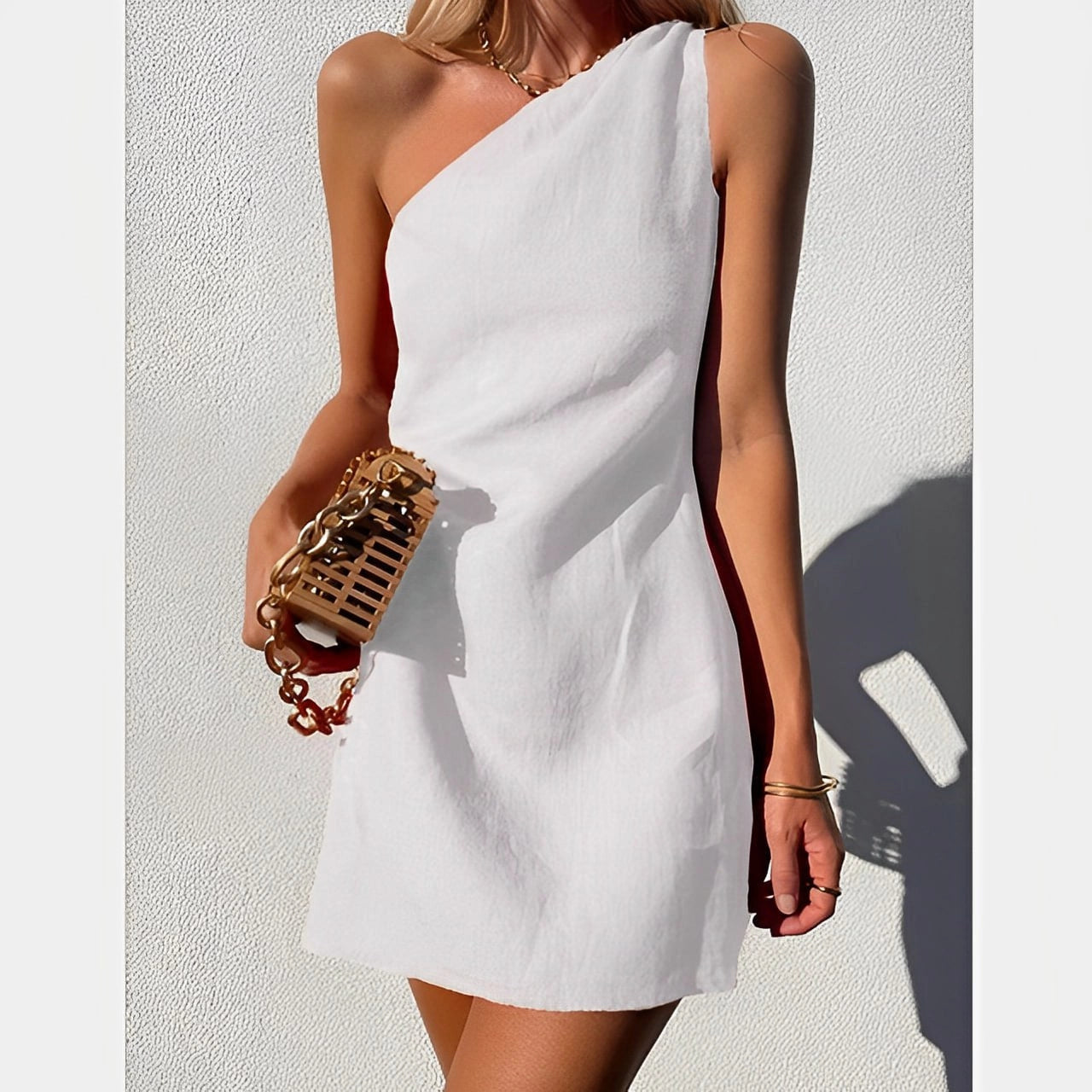 Terracottafarbenes Minikleid mit One-Shoulder-Ausschnitt für Sommer und Partys