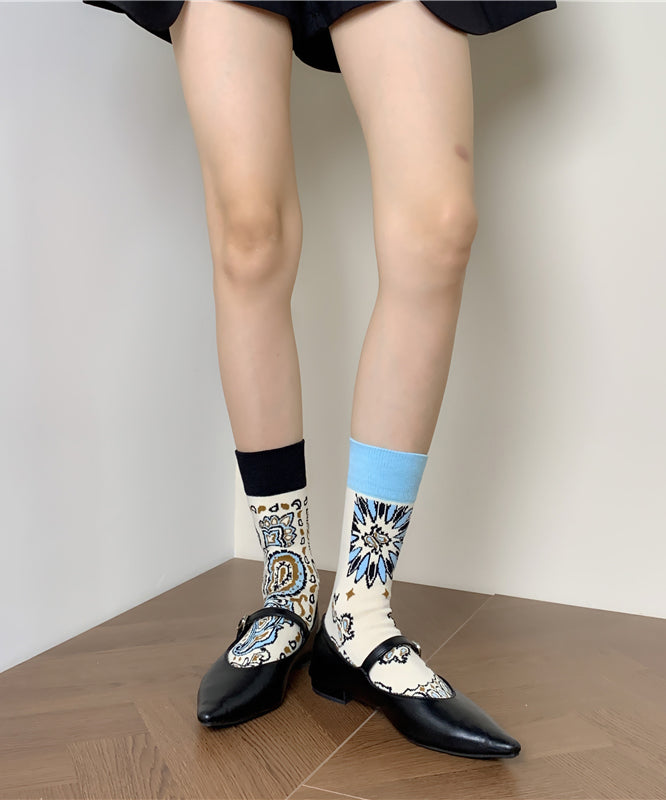 Chaussettes asymétriques uniques en coton jacquard asymétrique. - Amawinc