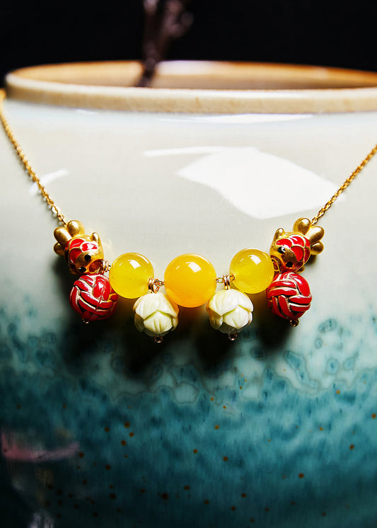 Collier pendentif en cire d'abeille de poisson mignon de perle de lotus unique - Amawinc