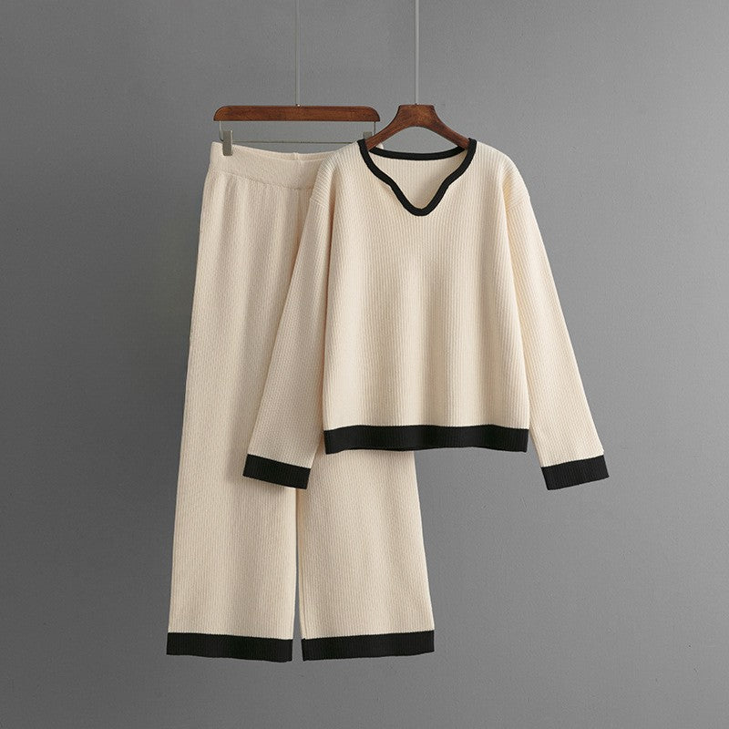 Valentina Rossi Ensemble Tricot Luxe Coupe Décontractée Avec Détails Crème Minimaliste