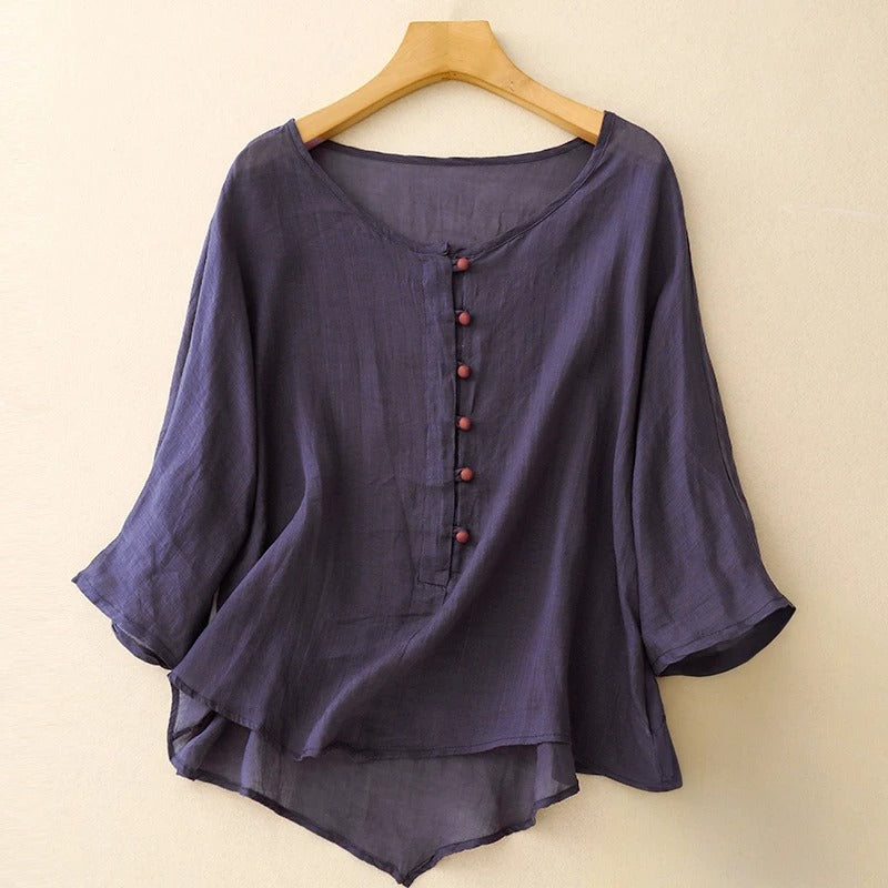 Blouse Valeria En Lin 100 Pour Cent Avec Boutons Recouverts De Tissu Décoratifs Ourlet Incurvé Décontractée Et Élégante