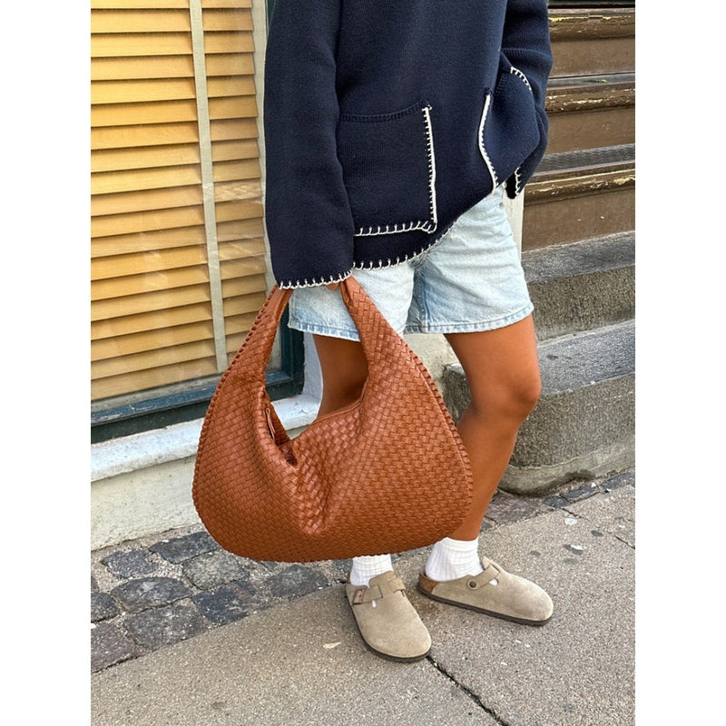 Damen-Handtasche Elina: Modisch & geräumig für den Alltag