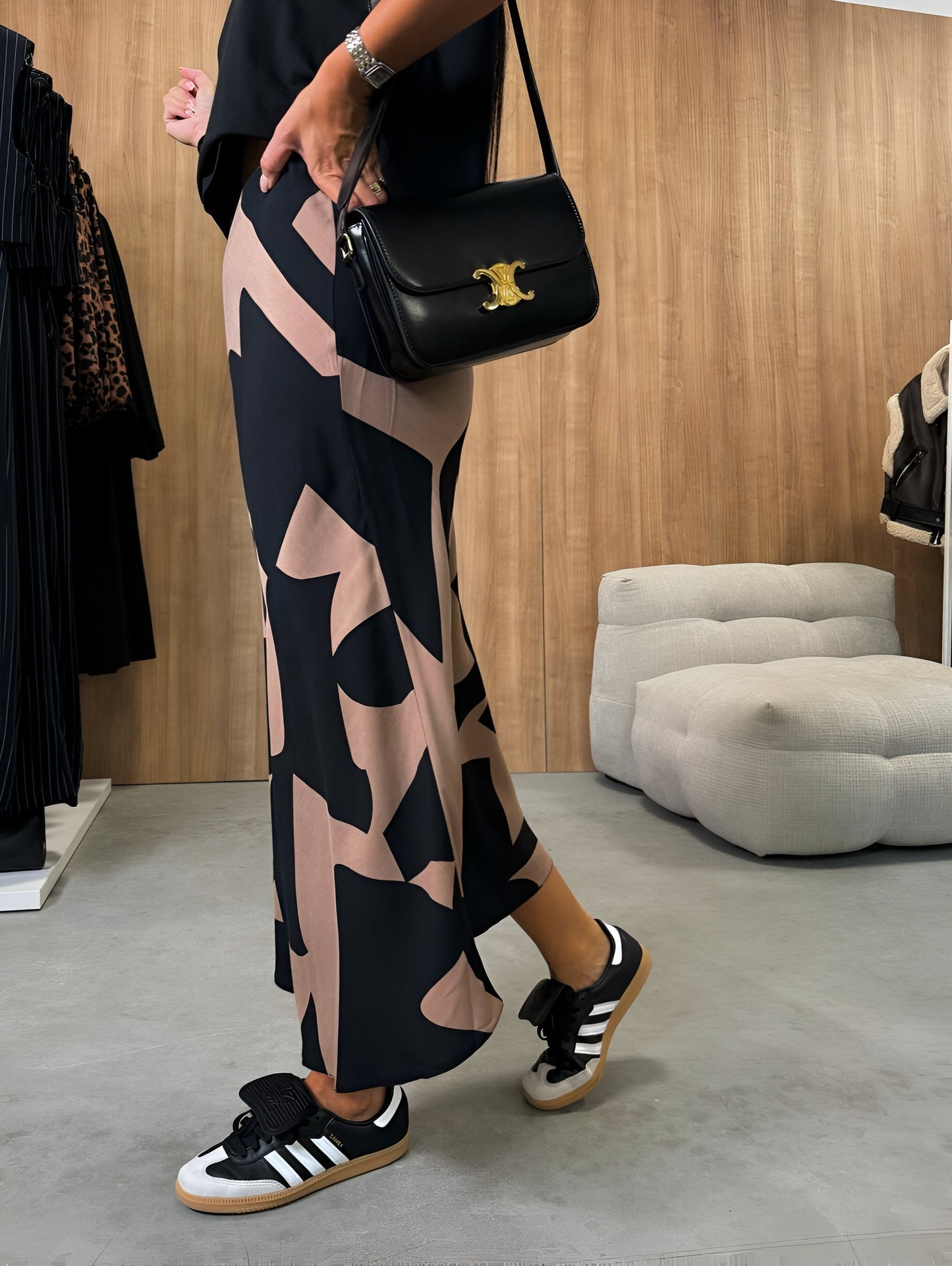 Damenmode: Katarzyna Bluse mit Tierprint, hoher Bund