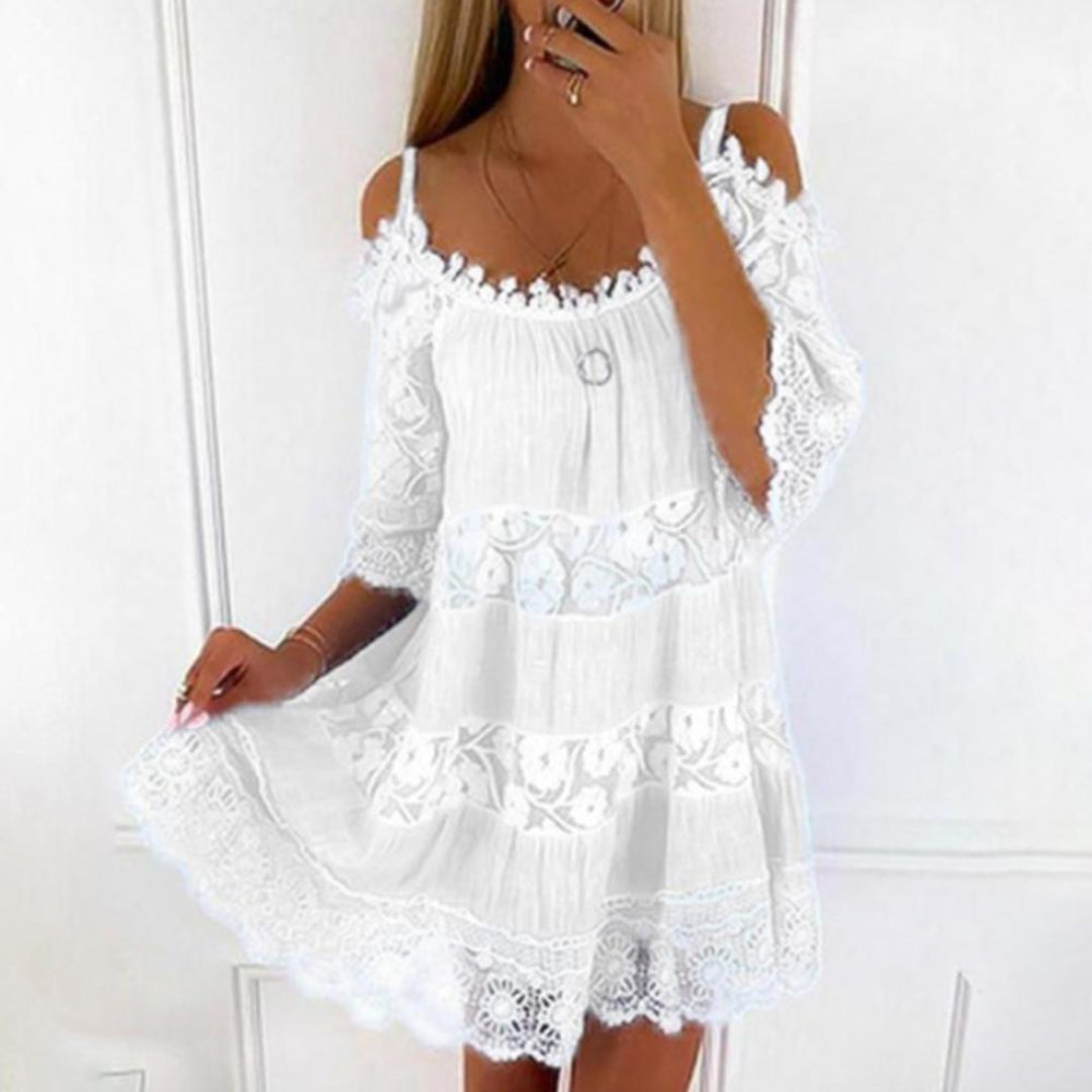 Robe Bardot Courte Fluide Avec Panneaux En Dentelle Et Manches Trois Quarts Léger Pour Été