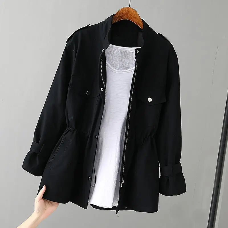 Veste Femme Étanche Résistante au Vent Avec Poches Multiples Coupe Flatteuse et Élégante