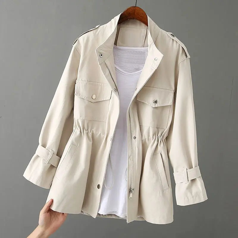 Veste Femme Étanche Résistante au Vent Avec Poches Multiples Coupe Flatteuse et Élégante