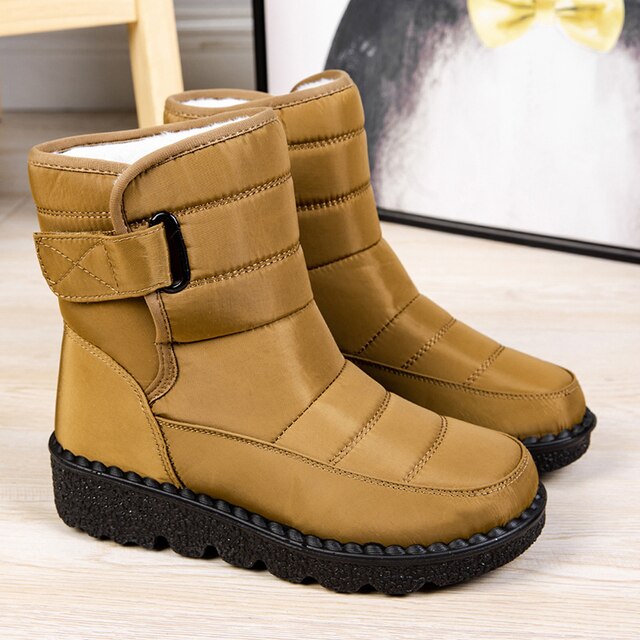ALAYNA Stiefel mit dicken Sohlen