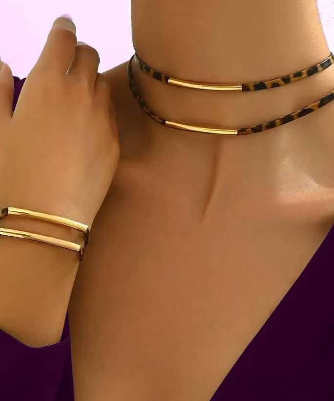 Ensemble collier et bracelet double couche en alliage de cuivre léopard pour femme, deux pièces - Amawinc