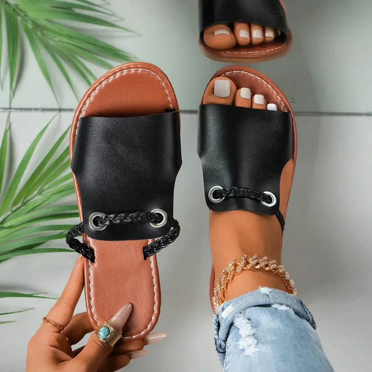 Sandales Capri Slip On Avec Lanière Tressée En Faux Cuir Pour Été Confort Et Style Décontracté