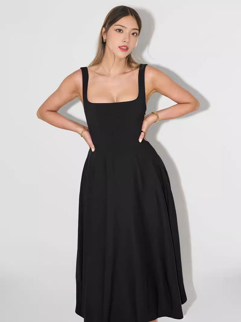 Trägerloses Kleid von Fudus mit Spaghettiträgern und quadratischem Ausschnitt