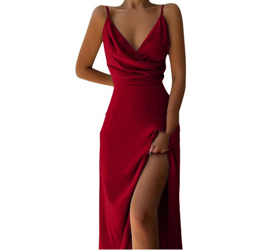Gedrucktes Heidi-Kleid mit V-Ausschnitt und Schlitz