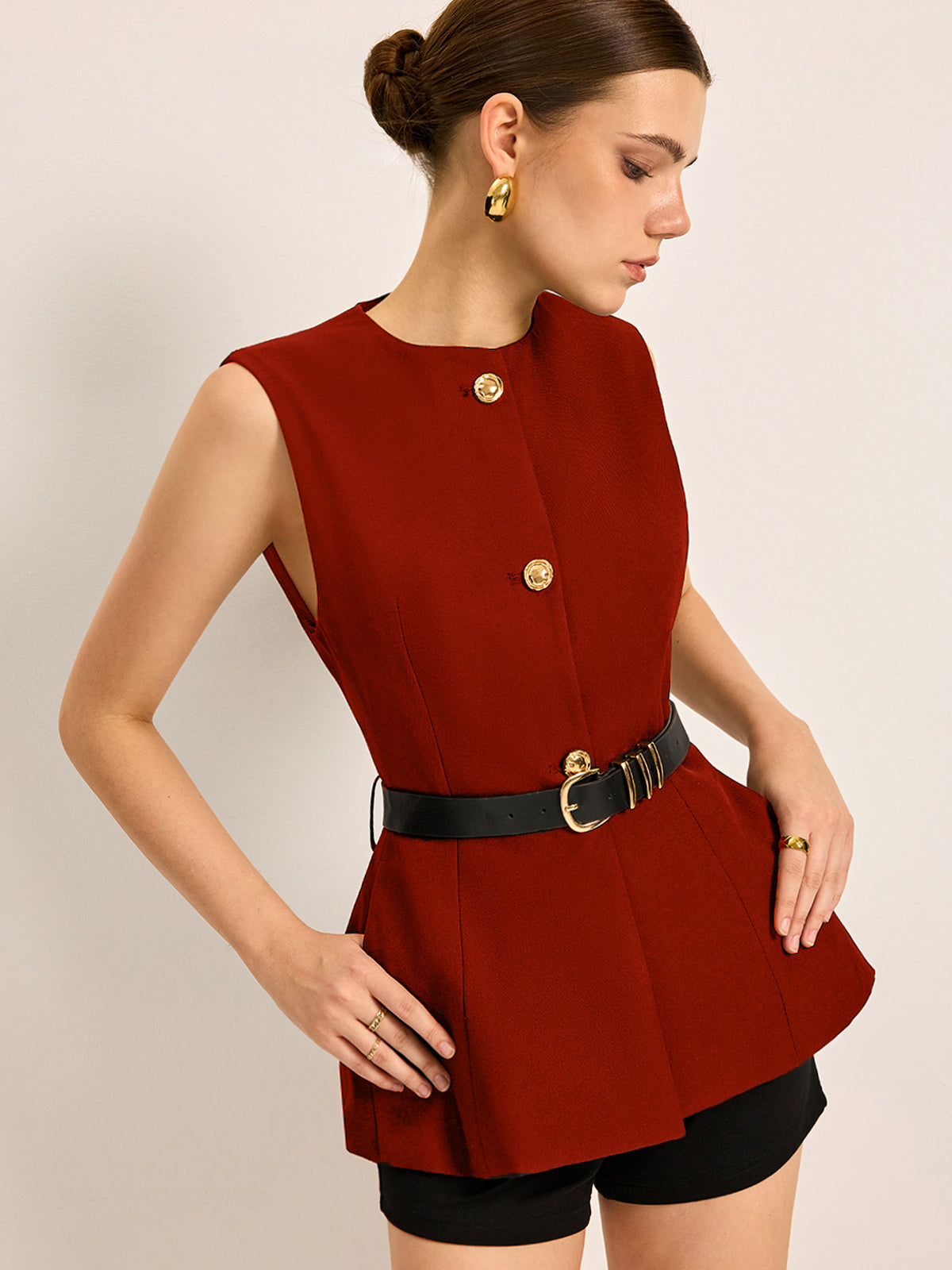 Top Sans Manches En Polyester Avec Poches Et Ceinture, Col Rond, Longueur Regular, Coupe Regular