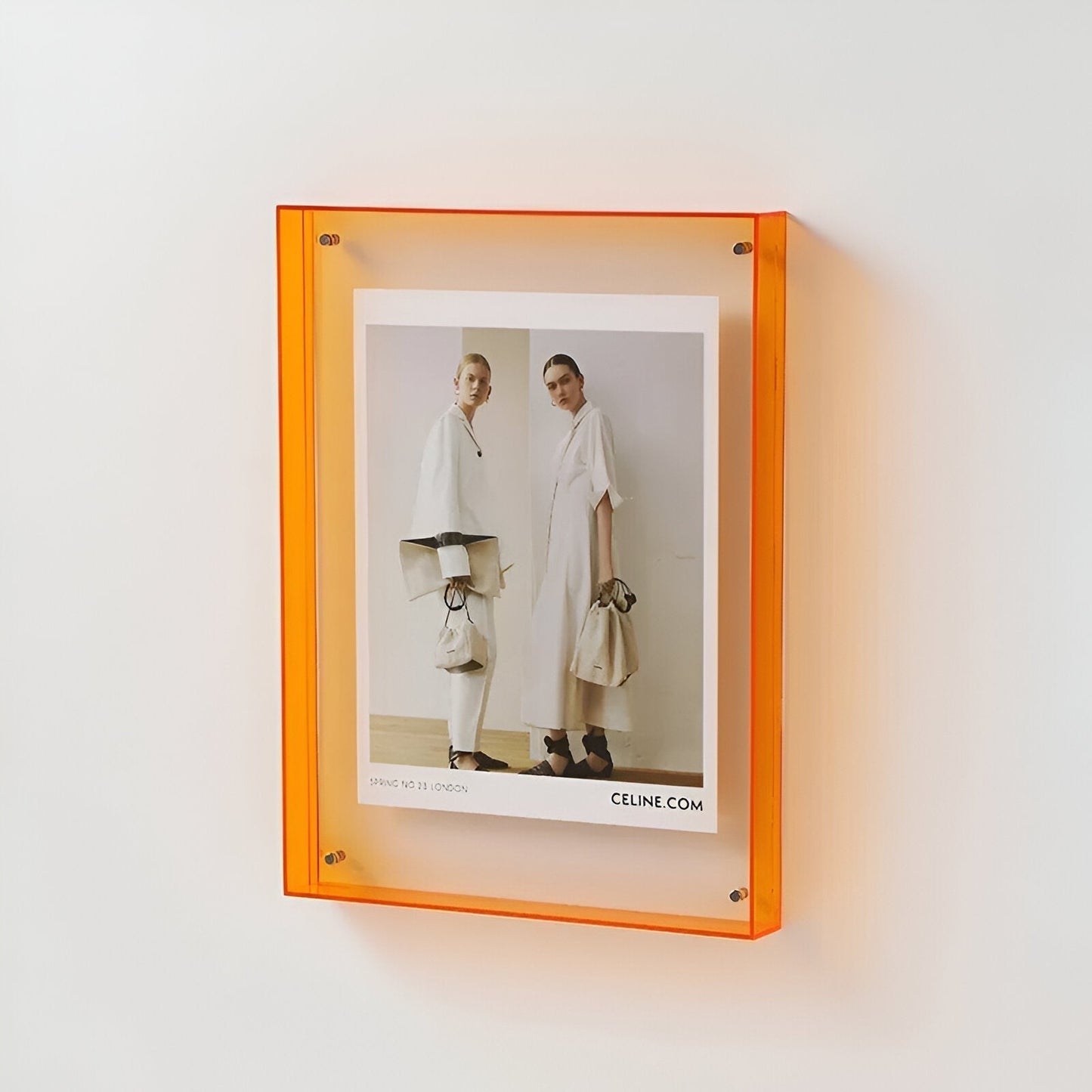 Cadre Photo Acrylique Moderne Transparent Effet Flottant Bords Colorés Pour Mettre Vos Photos En Valeur