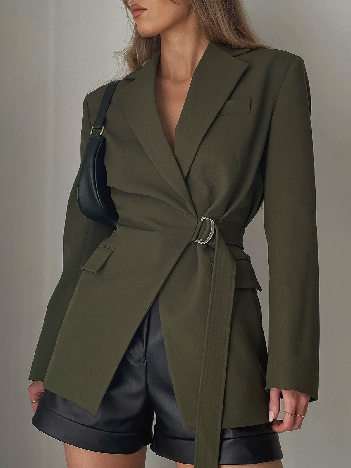 Cressida Blazer Femme Élégant Moderne Pour Affaires Épaules Larges Manches Cintrées Confort Extensible