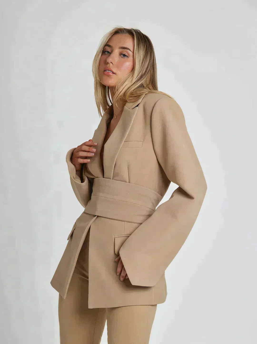 Avelena Blazer mit Gürtel