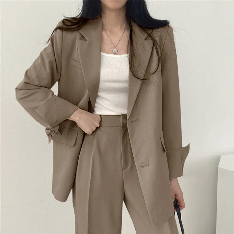 Ensemble Tailleur Femme Hailey Avec Veste Longue Et Pantalon Taille Haute Pour Bureau Et Quotidien