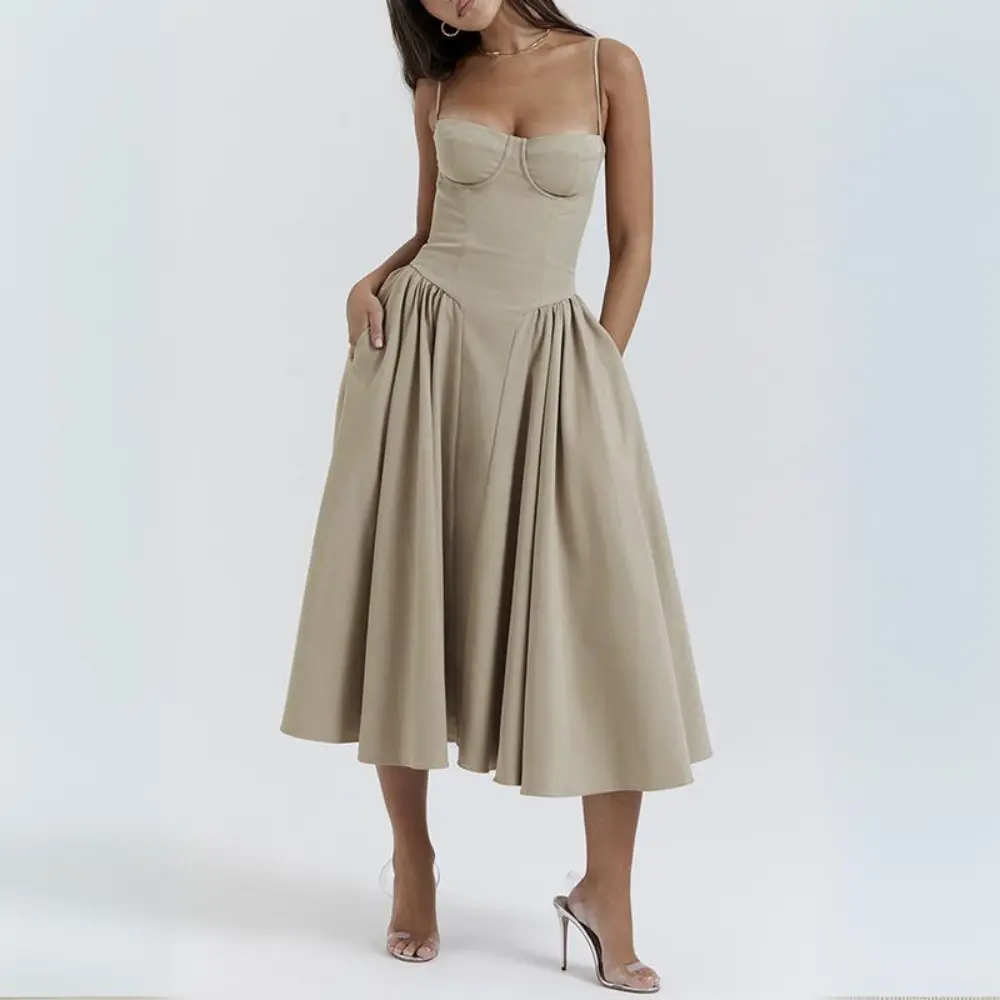 Robe Camisole Midi Vintage Couleur Unie Avec Bretelles Réglables Et Silhouette Évasée