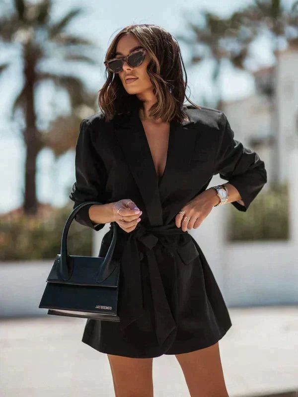 Evelina Blazer Professionnel Pour Femmes Confortable Et Élégant Tissu Doux Coupe Flatteuse Pour Style Affaires Moderne