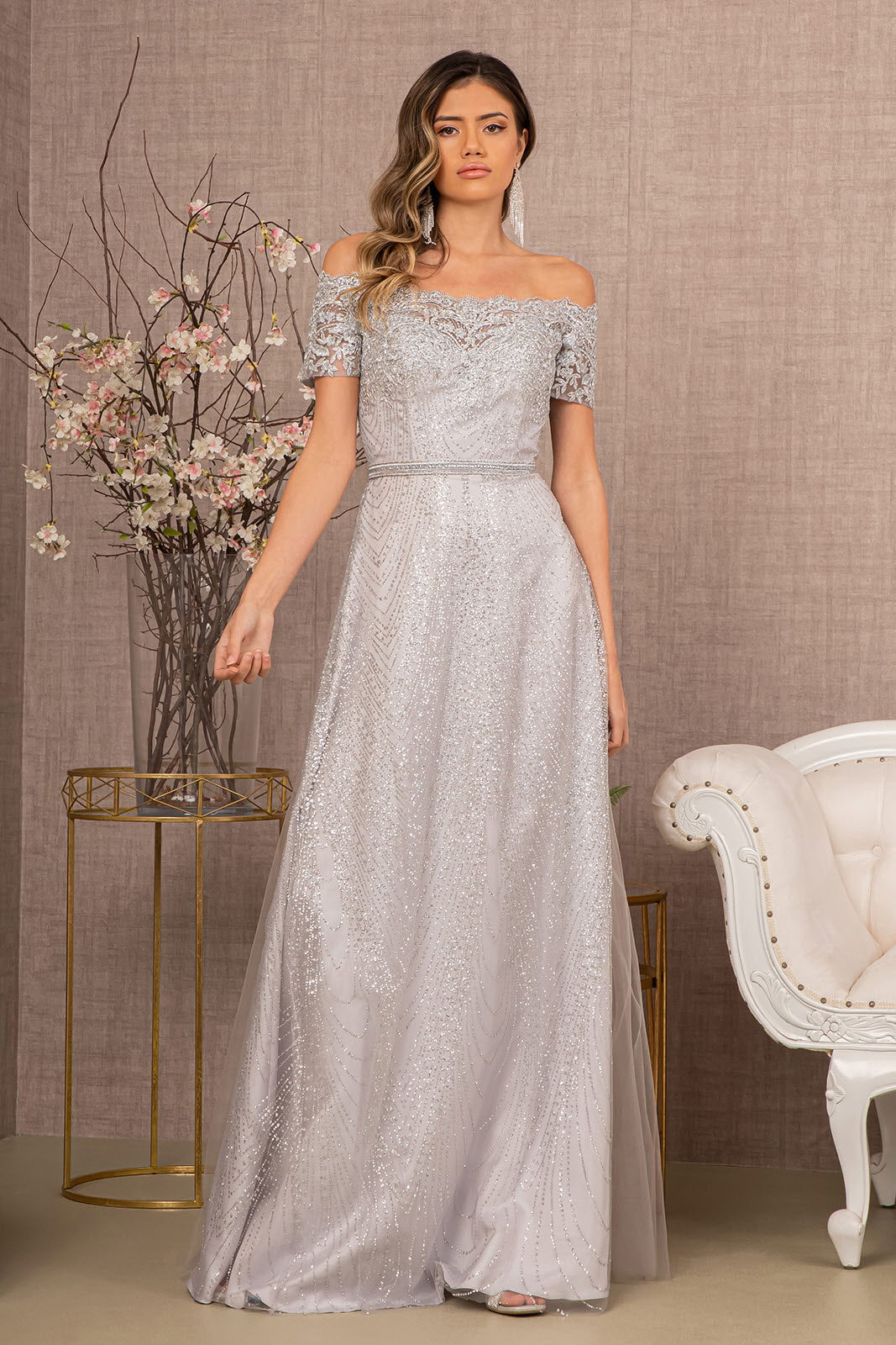Robe Longue De Bal En Maille À Paillettes Imprimée Décolleté Épaules Décollées Et Glamour