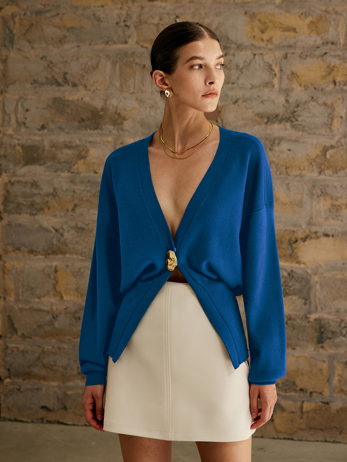 Cardigan Simple À Boutons Dorés En Maille Élégante Pour Le Travail Coupe Regular