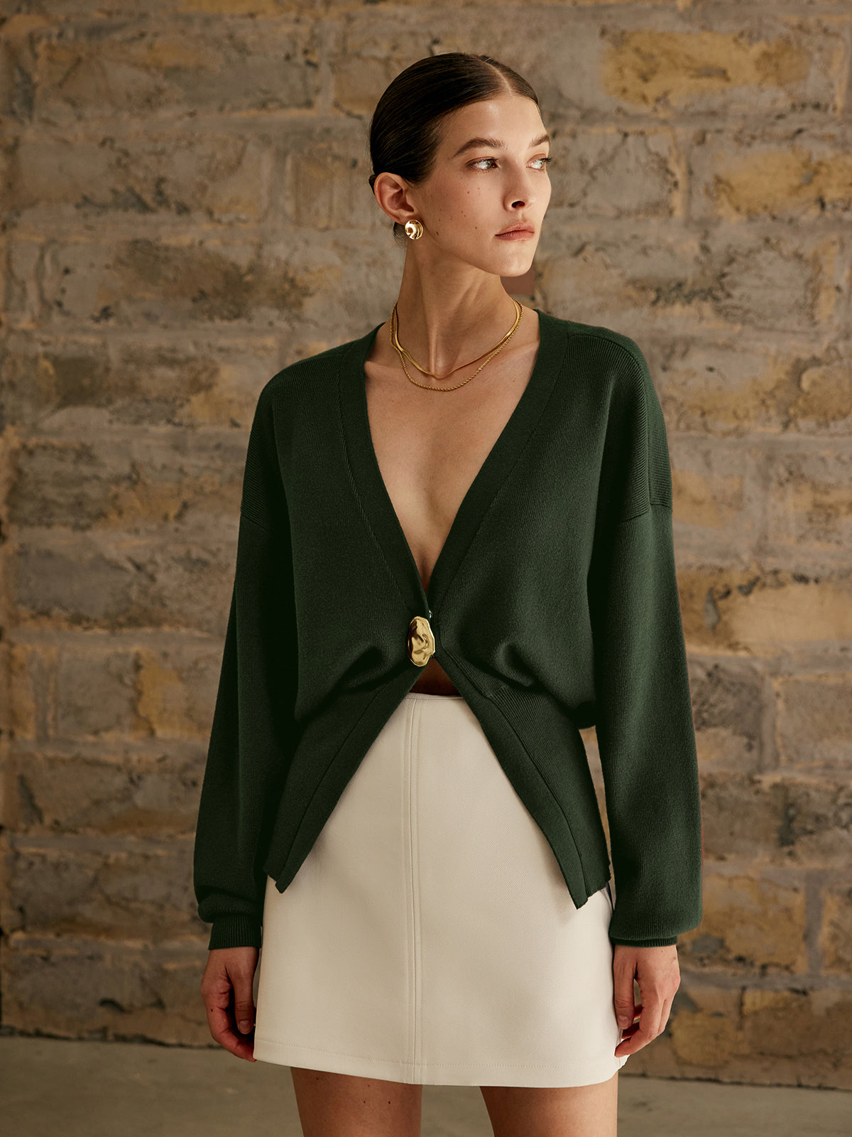 Cardigan Simple À Boutons Dorés En Maille Élégante Pour Le Travail Coupe Regular