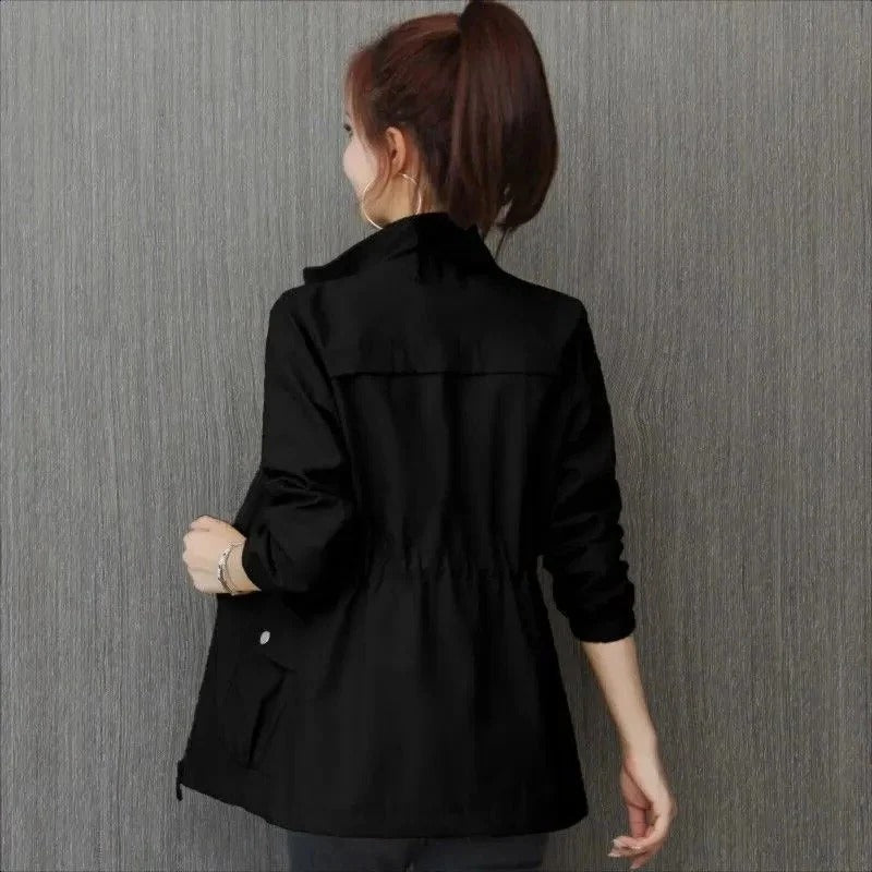 Manteau Trench Léger Taille Ajustable Poches de Rangement Coupe Épurée Fonctionnel