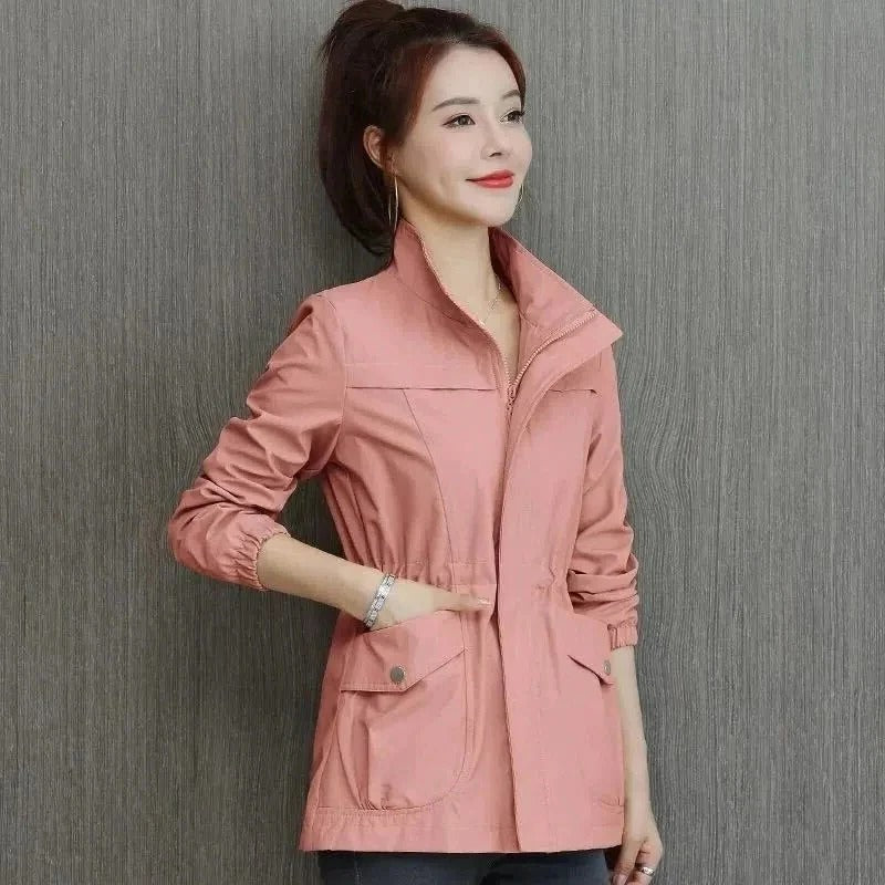 Manteau Trench Léger Taille Ajustable Poches de Rangement Coupe Épurée Fonctionnel