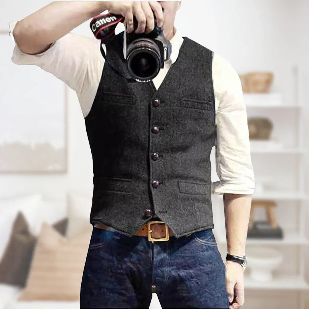 Gilet Sans Manches Vintage En Denim Boutonné Devant Pour Une Superposition Moderne
