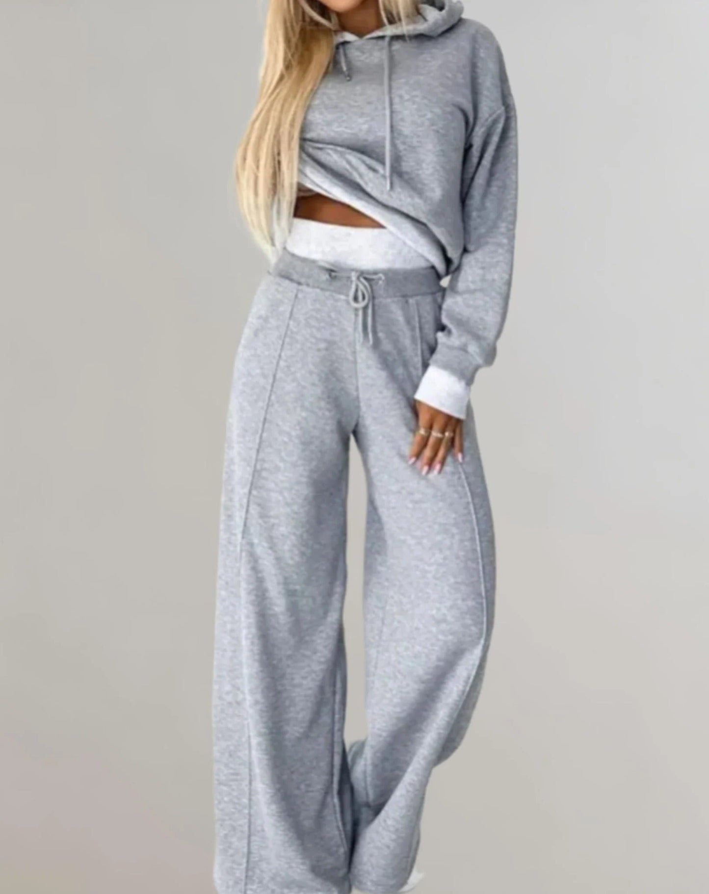 Ensemble Deux Pièces Haut Court Avec Hoodie Bicolore Et Pantalon Jogging Taille Élastique