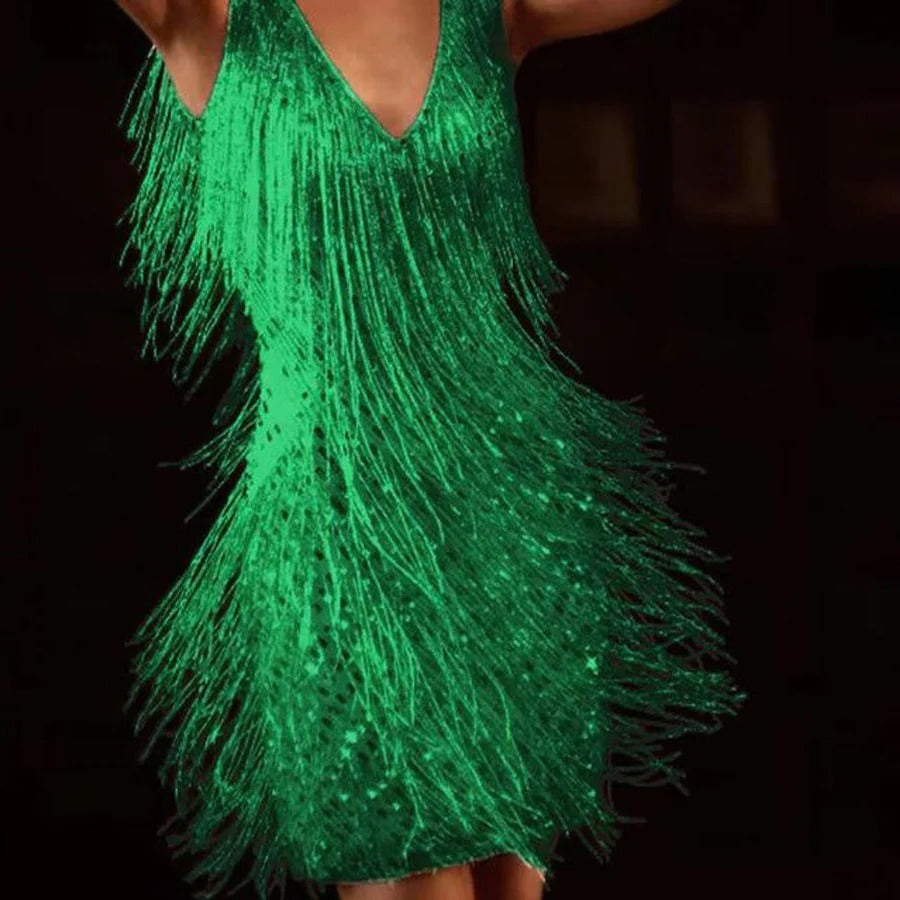 Robe De Cocktail À Franges Amawinc Moderne Silhouette Élégante Pour Soirées Et Événements Spéciaux