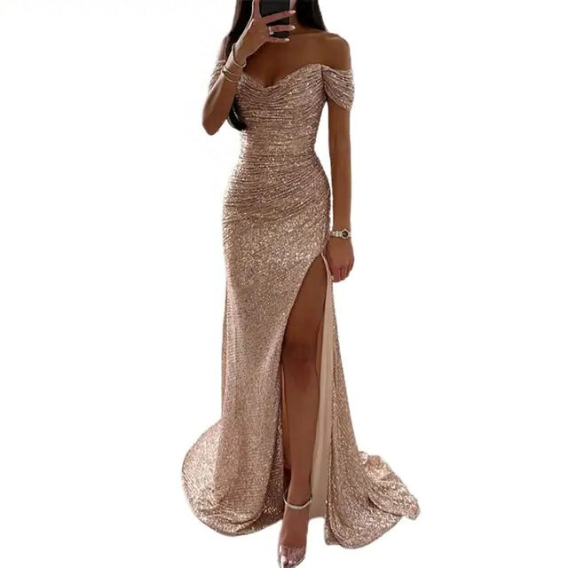 Robe Maxi Épaules Nues Élégante Ajustée Pour Occasions Formelles Silhouette Affinée Et Lignes Épurées