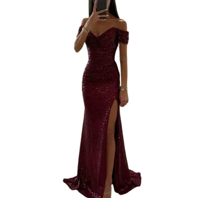 Robe Maxi Épaules Nues Élégante Ajustée Pour Occasions Formelles Silhouette Affinée Et Lignes Épurées