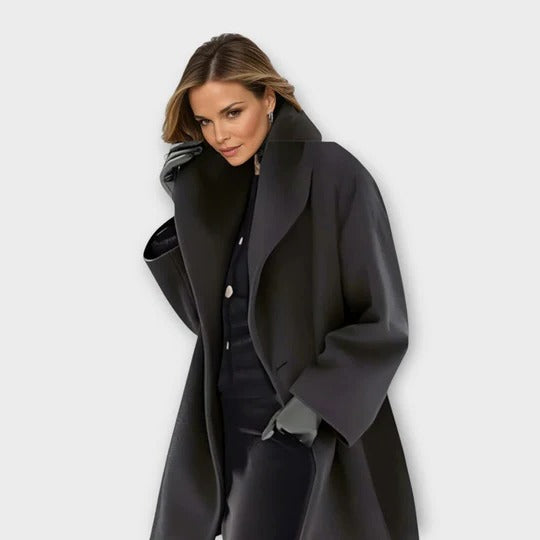 Manteau Structuré Pour Femme Hivernal Avec Silhouette Épurée Et Lignes Définies Pour Un Style Durable