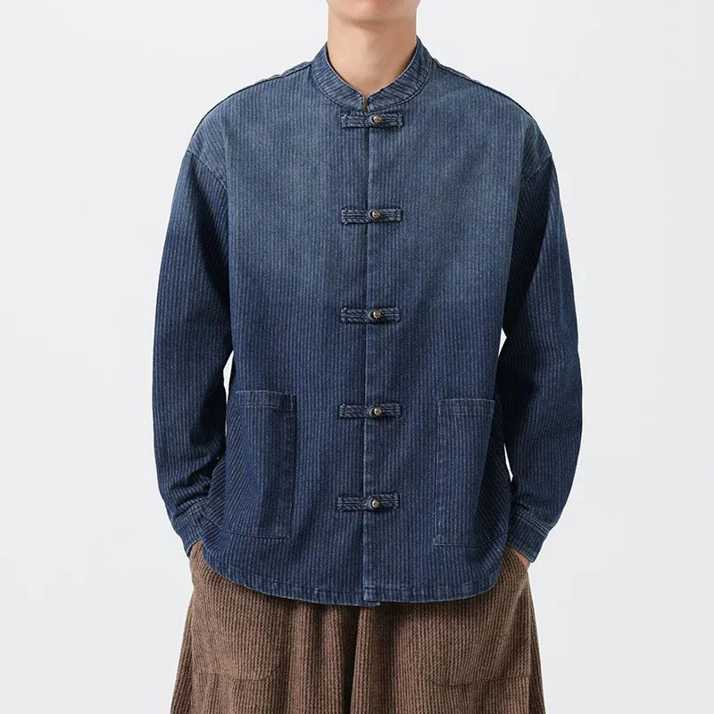 Kaze Denim Overshirt Asiatique Avec Twist Occidental Silhouette Tang Subtil Pinstripe Poches Patch Fermetures Pankou