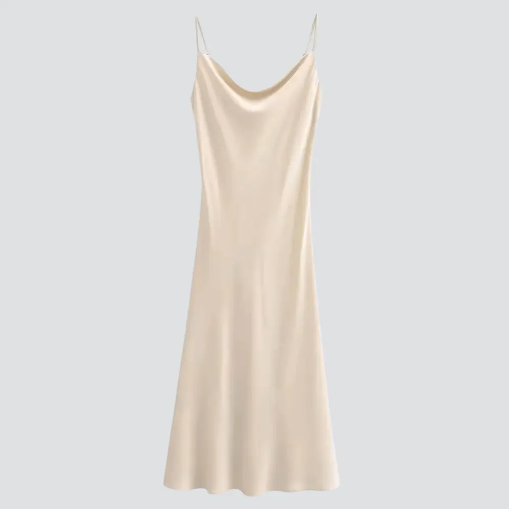 Robe Slip Satinée Kaila À Col Drapé Et Bretelles Ajustables Pour Soirées Et Événements Raffinés