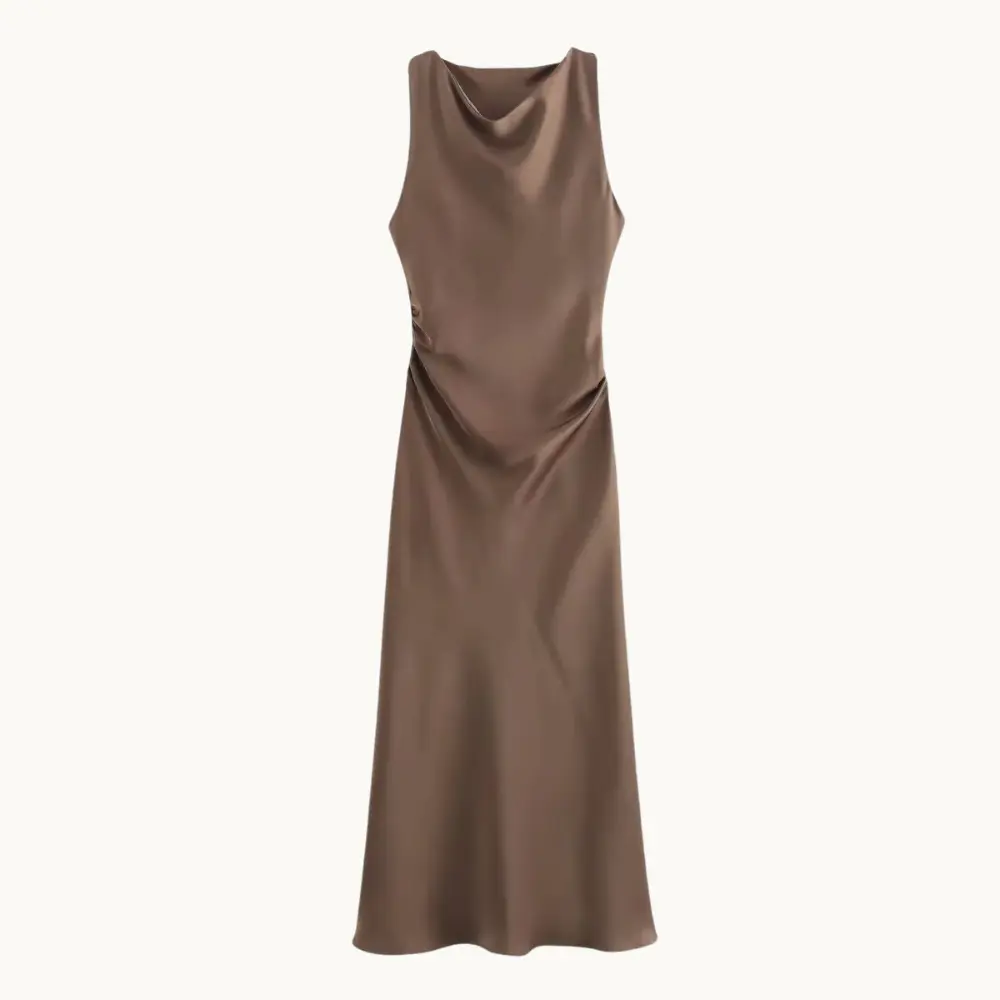 Robe Midi Satin Kristina Slip Amawinc Pour Soirées Élégantes Et Dîners Formels Silhouette Fluide