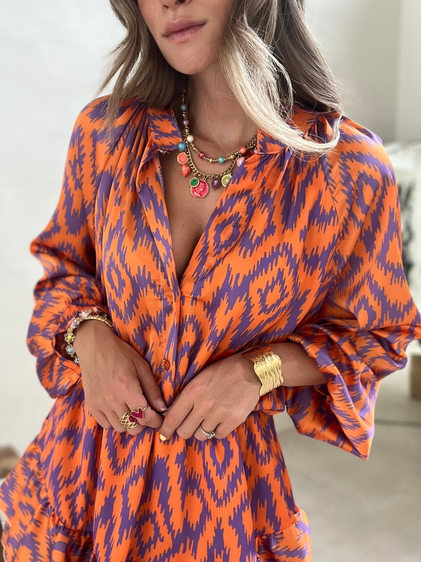 Robe Mini À Volants Eleanor Par Amawinc Avec Décolleté En V Et Bordure Délicate Pour Jours Chauds