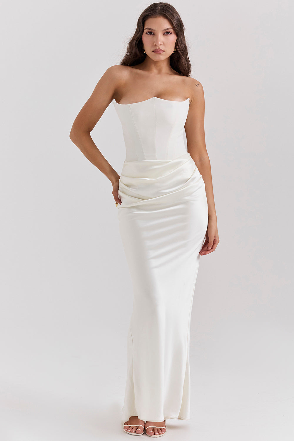Mette Robe Longue de Soirée sans Bretelles avec Corsage Structuré et Drapé par Amawinc