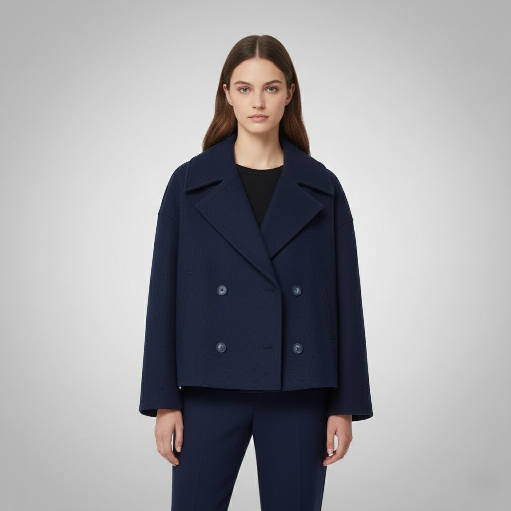 Veste Courte Femme Georgia Double Bouton Classique Par Amawinc Pour Une Silhouette Épurée