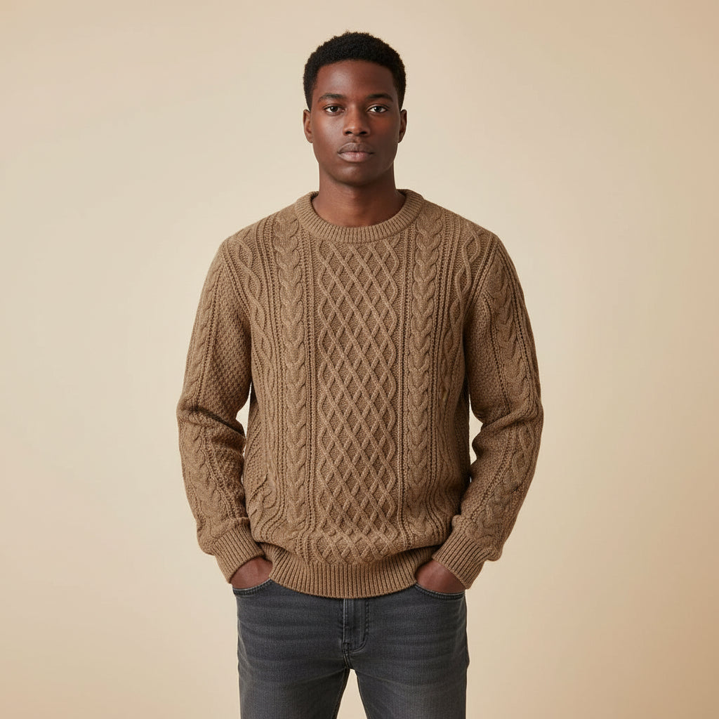 Pull En Maille Câblée À Col Ras Du Cou, Coupe Décontractée Et Détails Câblés Par Amawinc, Indispensable Du Quotidien