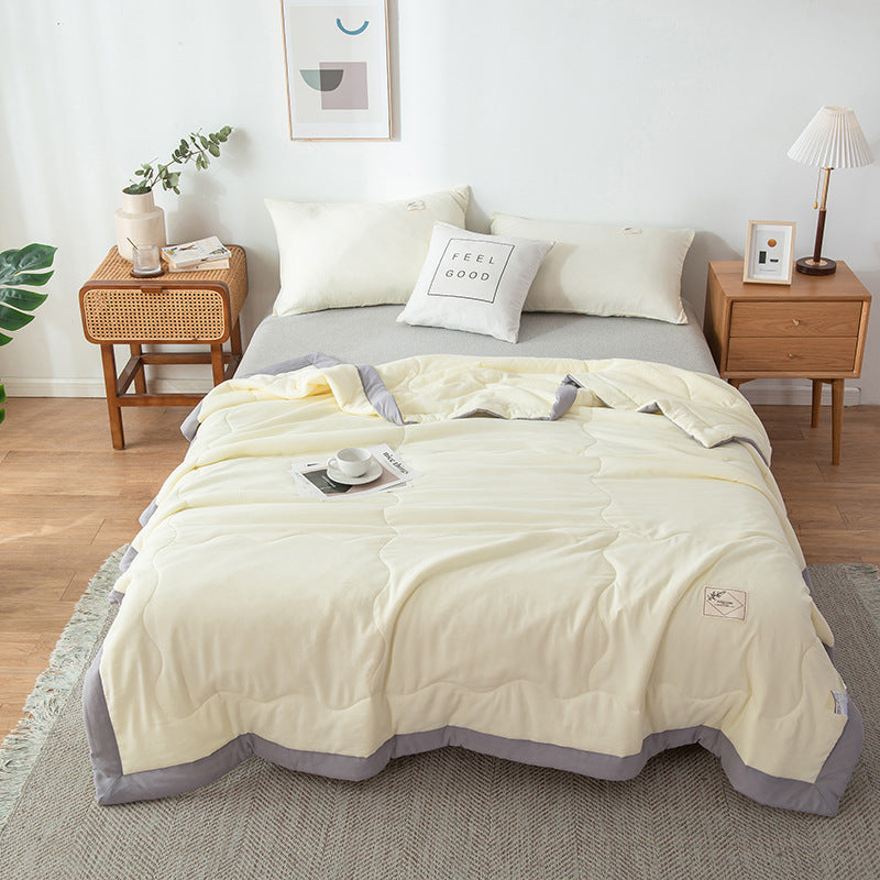 Couette Minimaliste En Coton Respirant Avec Motif Cousu Pour Sommeil Frais Et Détente