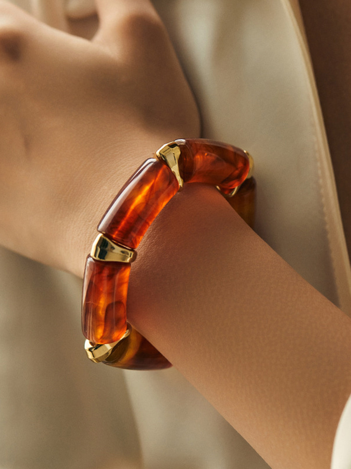 Resin Link Cuff Bracelet - Amawinc