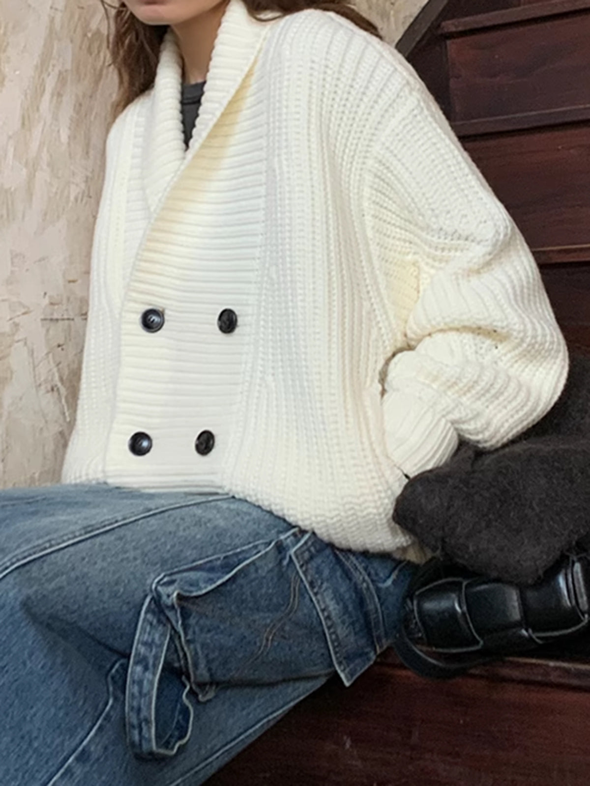 Veste Tricotée à Revers Côtelée Boutonnée Chaude pour Loisirs Décontractés Style Confort et Élégance