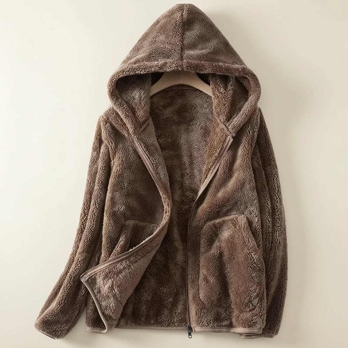 Veste Polaire À Capuche Pour Femme Coupe Décontractée Avec Poches Patch Et Fermeture Éclair Polyvalente Pour Le Quotidien