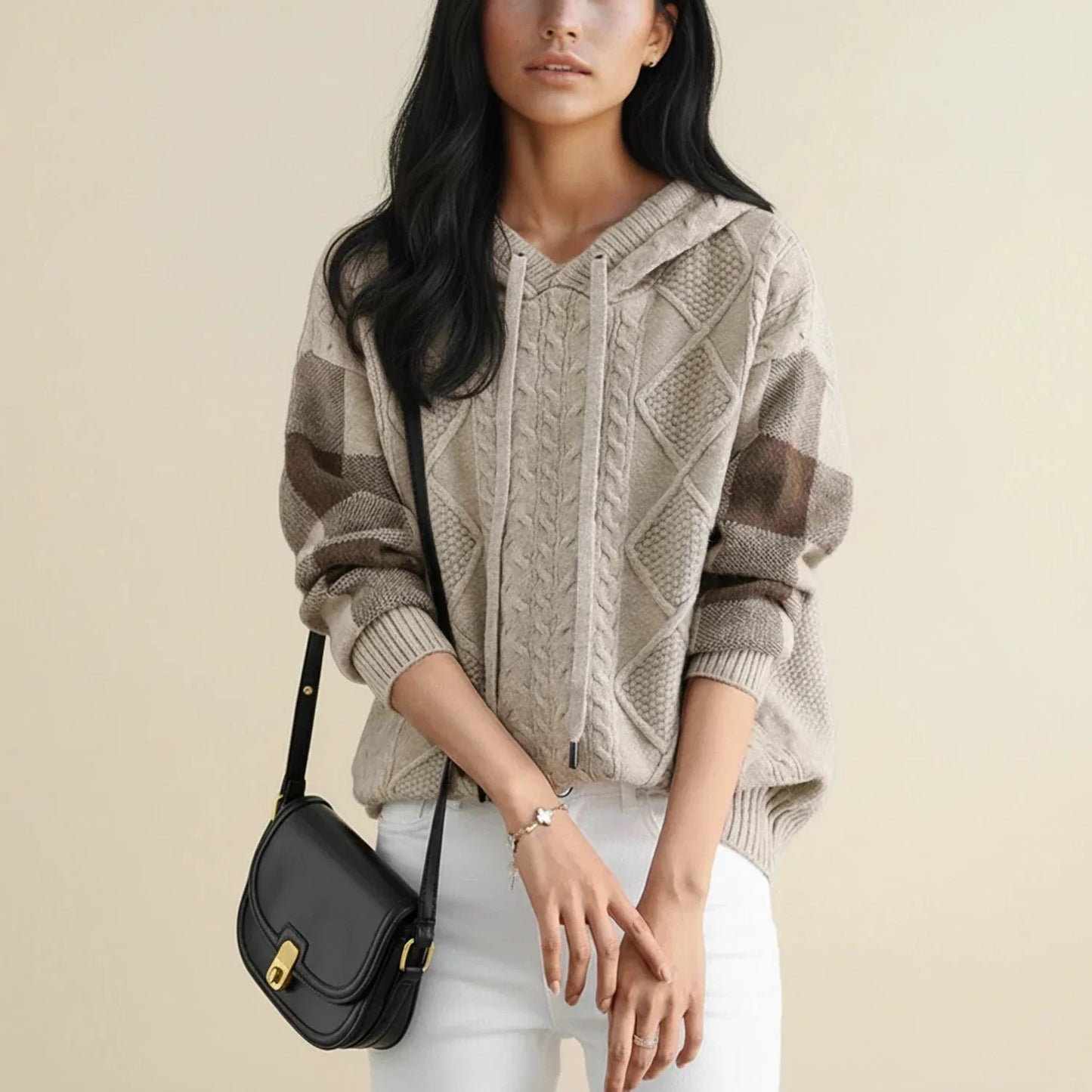 Pull À Capuche En Maille Câblée Pour Femme D'Hiver Avec Détails Bloc De Couleur Et Cordon