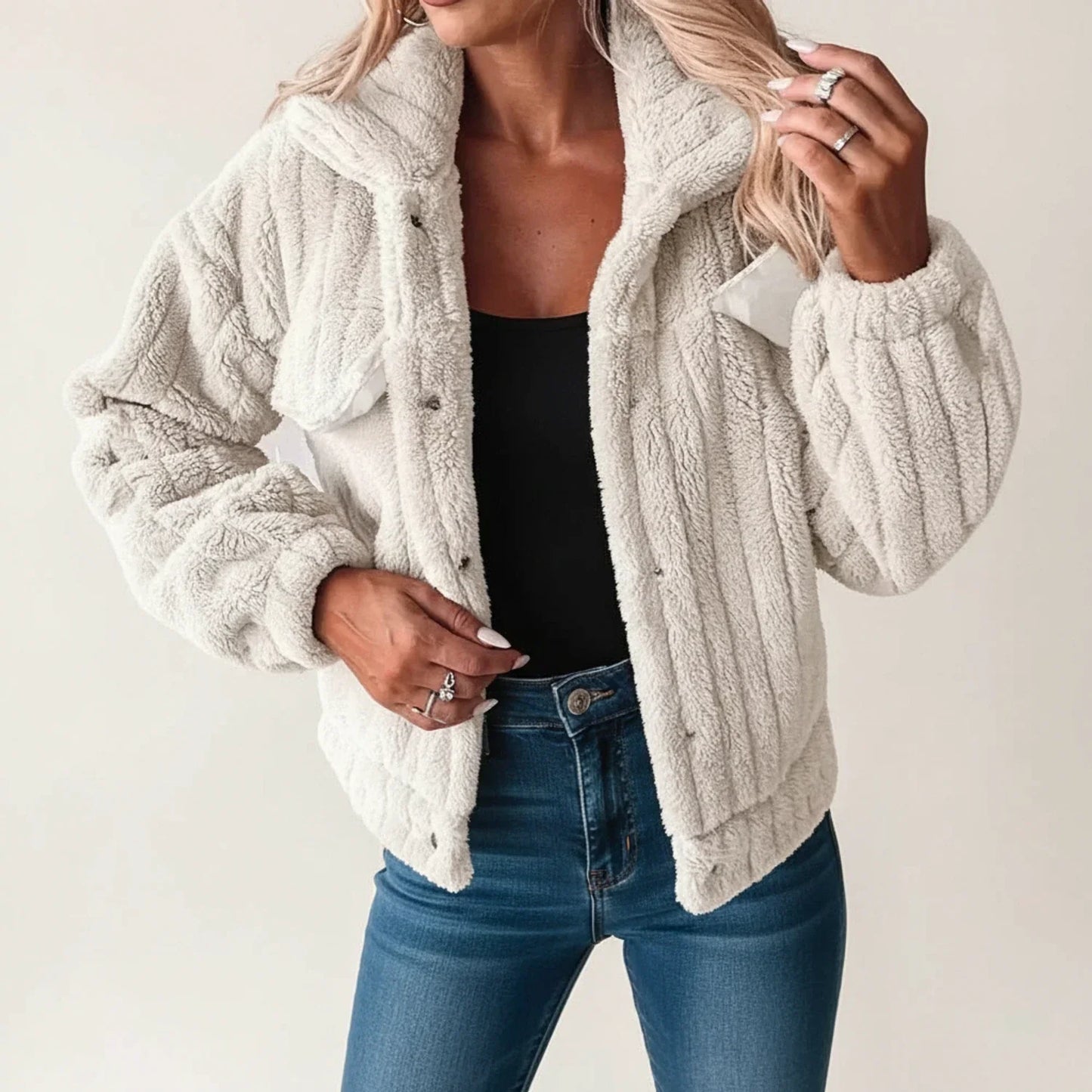 Veste Teddy Peluche Pour Femme Col Chemise Boutonnée Poches Plaquées Confortable Et Tendance