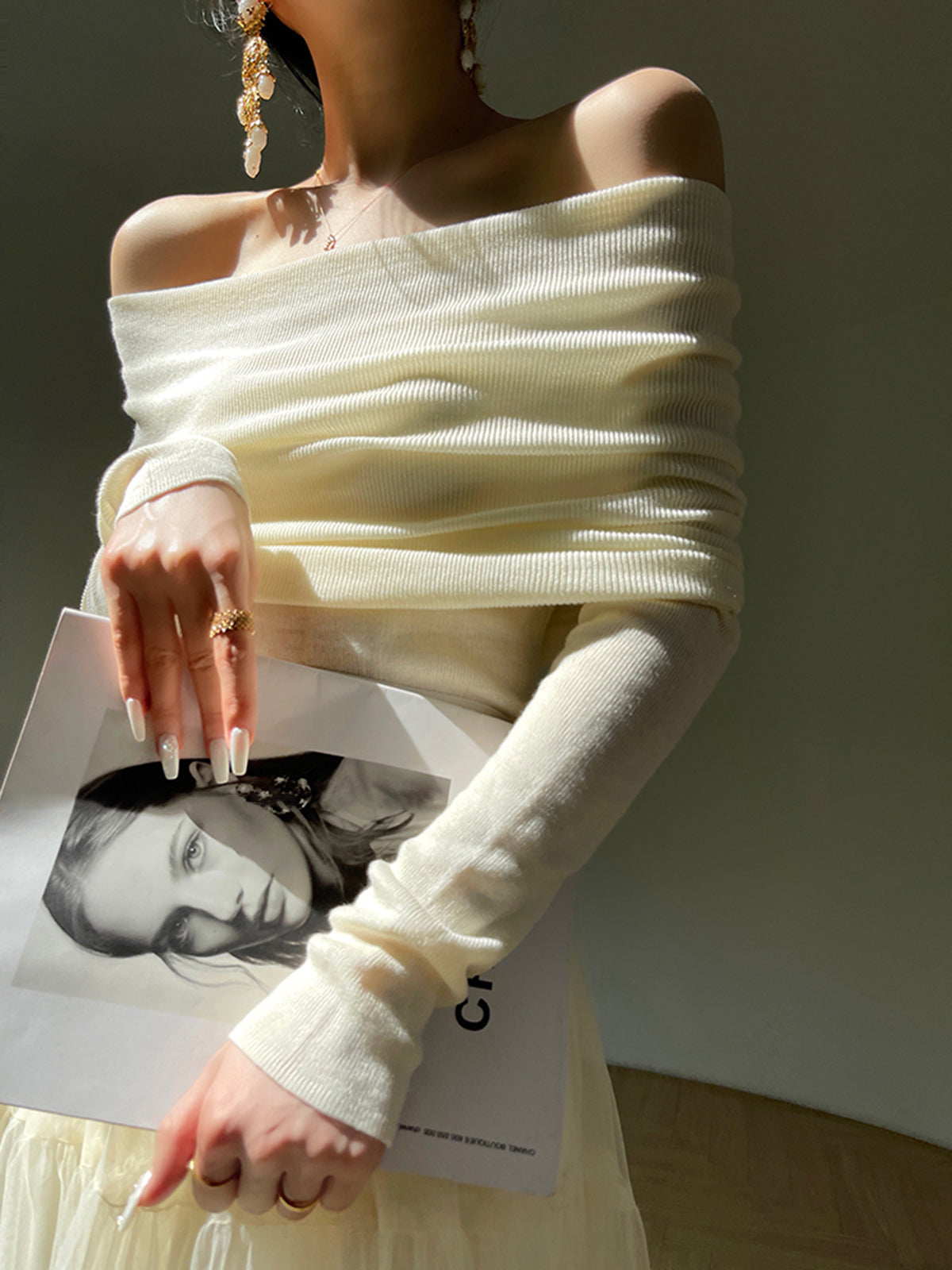Pull Mélange De Laine Élégant À Fronces Avec Épaules Dénudées Pour Look Décontracté Et Chic